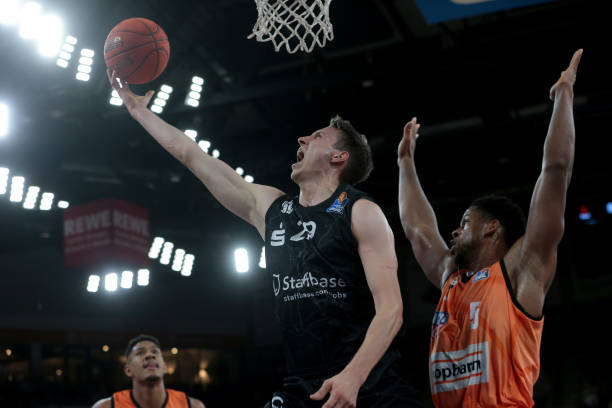 与此同时 与此同时