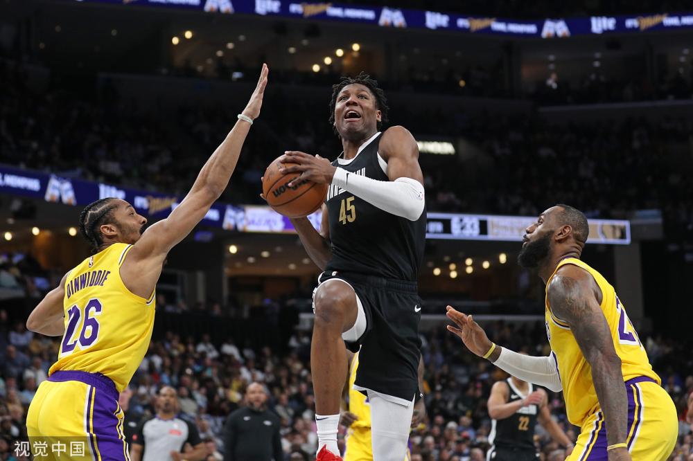 在下半场中 在下半场中