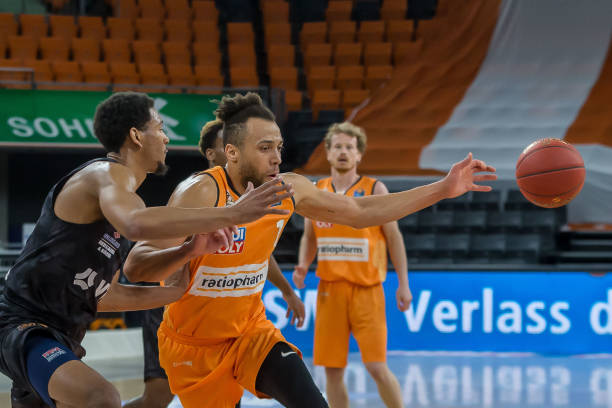 琼斯在这场 琼斯在这场